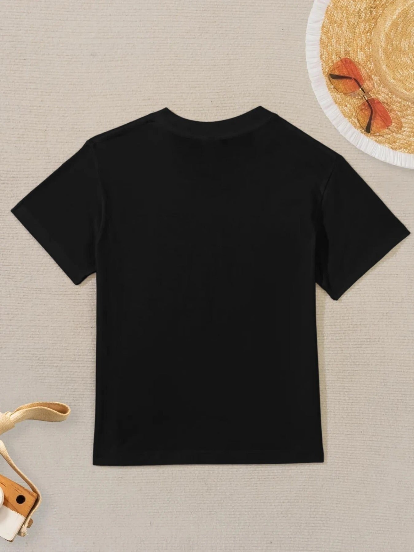Vibrant And Colorful Soccer-Themed Artwork Featuring a Melting Ball, Perfect for Boys' T-Shirts in Spring And Summer. This Comfortable Round Neck Design Is Breathable And Has a Popular Appeal, Making It an Ideal Gift for Children