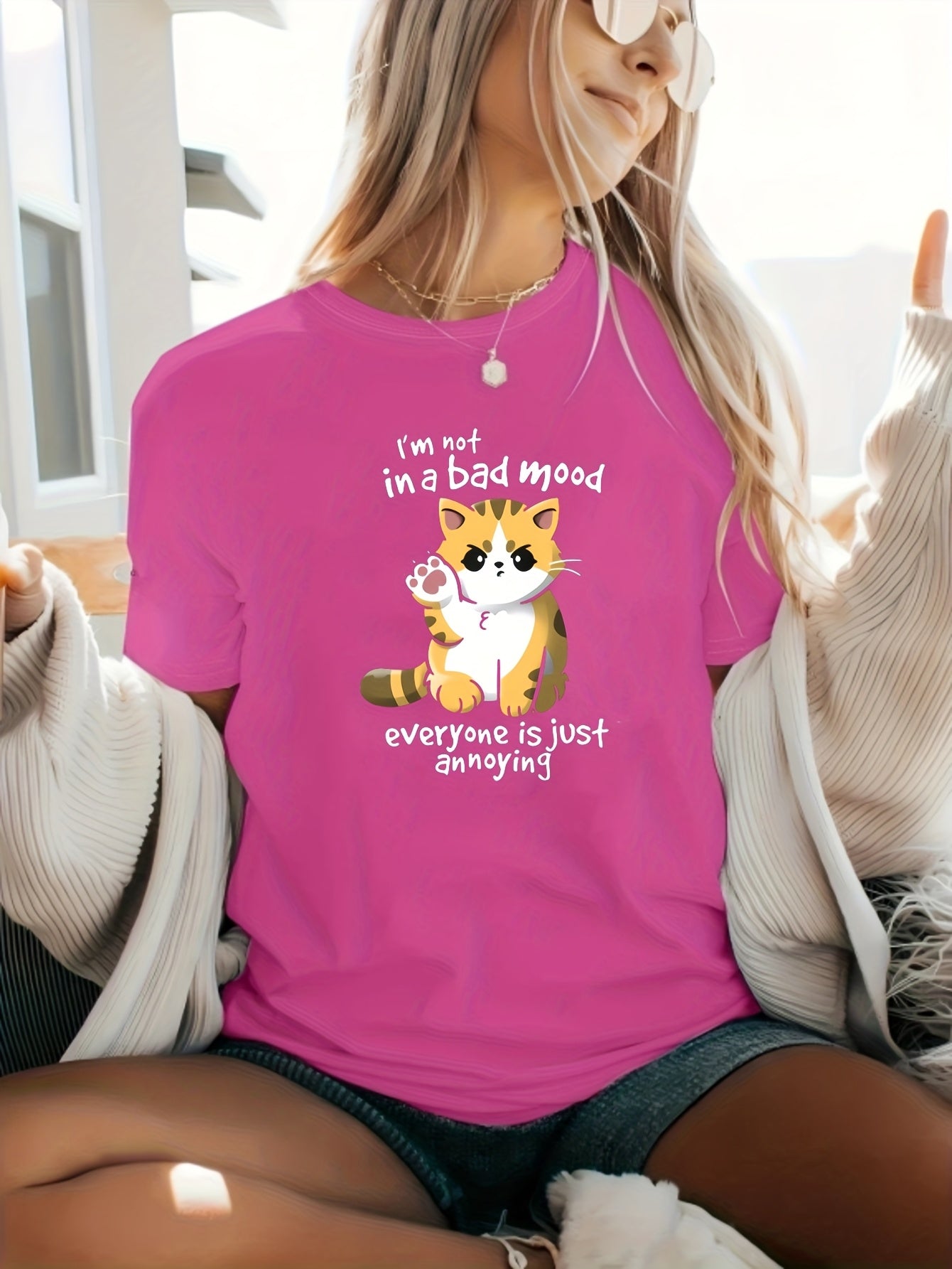 Women's Plus Size Casual Cat Print T-Shirt - "I'm Not in a Bad Mood" Humorous Graphic Tee with Slight Stretch, Short Sleeve Round Neck Summer Top, Machine Washable Black Shirt for Women, Cat Tshirt, Everyday Comfort Wear, Playful Design