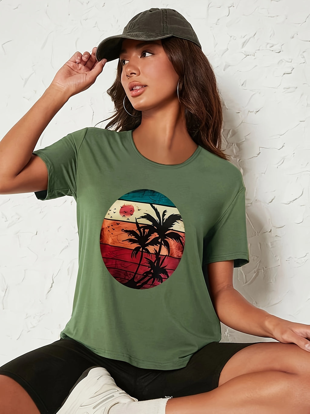 Coconut Tree And Sun Graphic Round Neck Sports T-shirt, Comfortable Soft Short Sleeves Causal Workout Tops, Women's Activewear