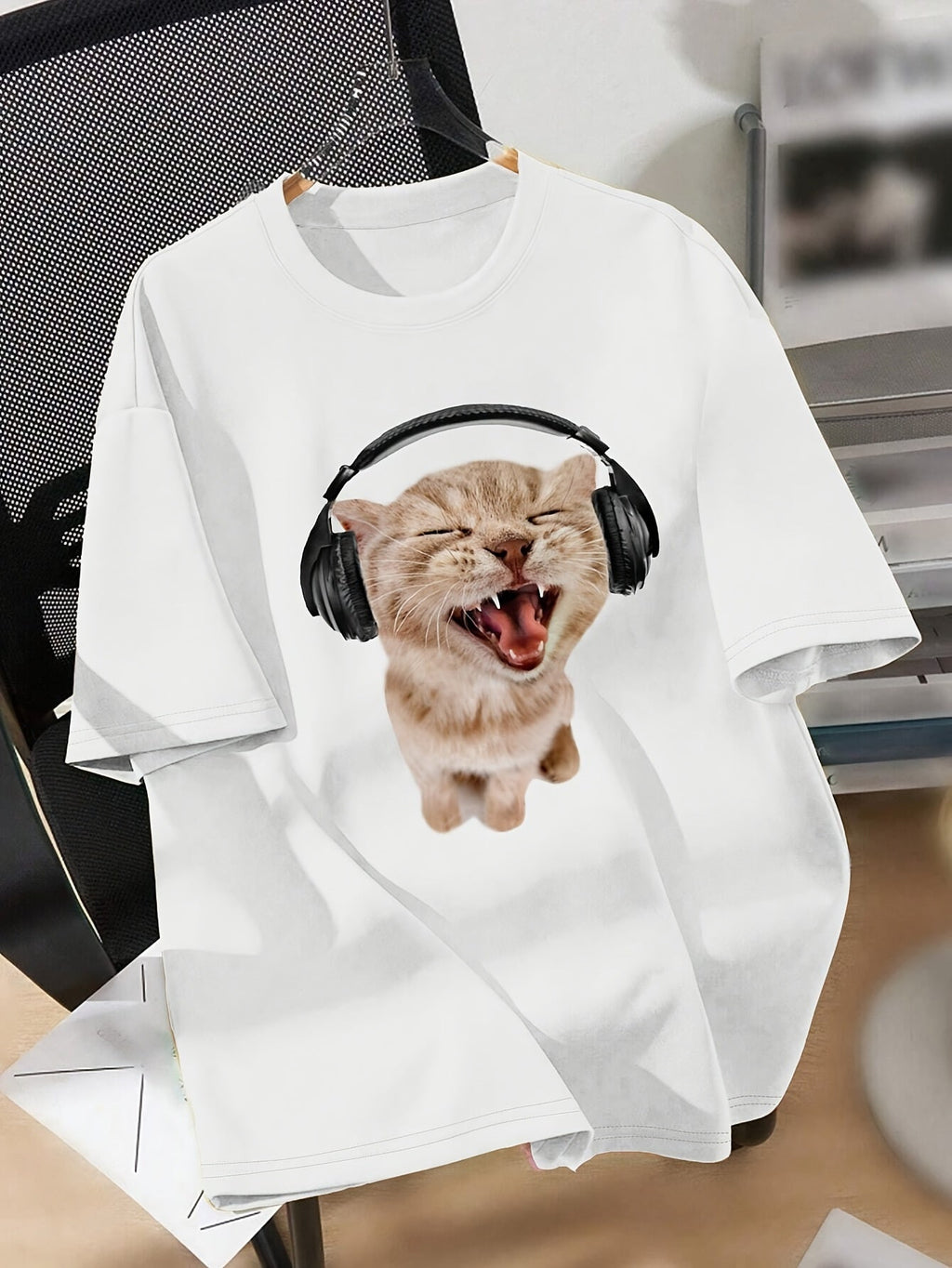 Women'S Funny Cat with Headphones T-Shirt, Casual Crew Neck Short Sleeve Tee, Summer Knit Fabric Top, 95% Polyester 5% Elastane, Regular Length, Animal Print Design