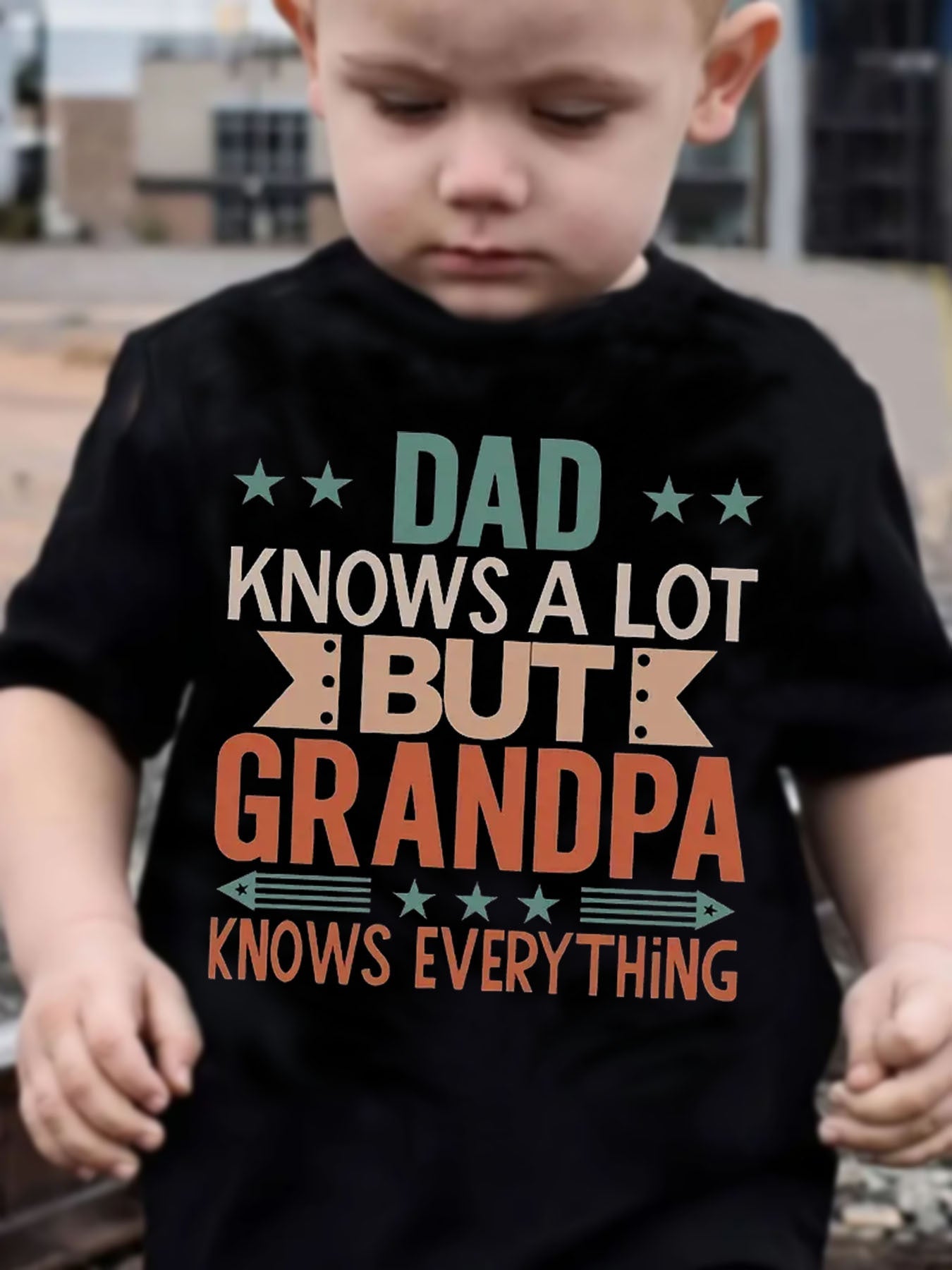 Funny Grandpa Quote T-Shirt for Boys - "Dad Knows a Lot But Grandma Knows Everything" Kids Top with Stars - Soft Everyday Shirt for Father's Day Gifts, Birthday Parties - & Youth Apparel (Black), Family Celebration Outfit, Playful Lettering Design, Durabl