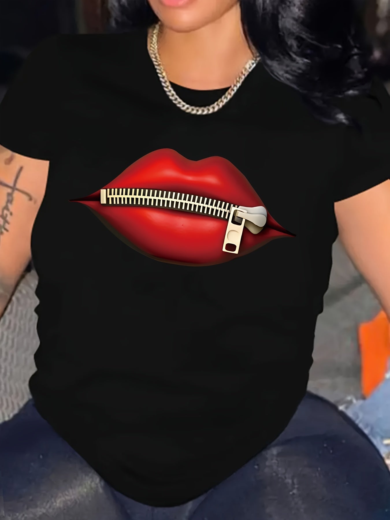 Plus Size - Plus Size - Red Lips Print Plus Size Women'S T-Shirt