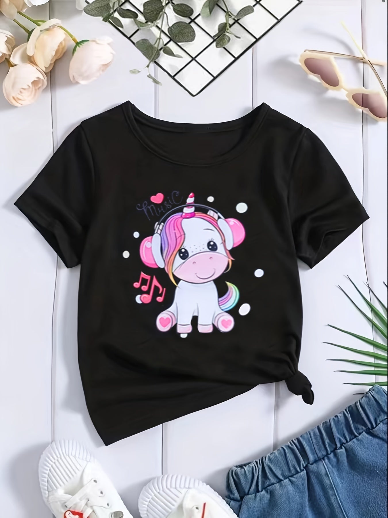 Cute And Fashionable Minimalist Colorful Cartoon Pony Printed Short-sleeved T-shirt For Girls, Suitable For Spring, Summer, And Autumn