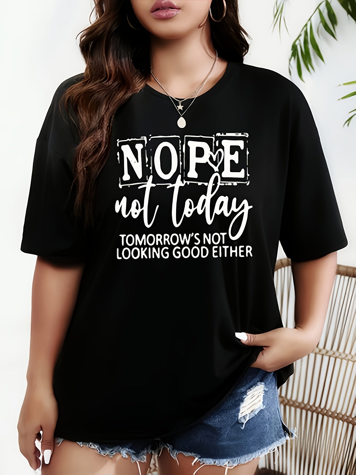 Plus Size, Plus Size Women's Oversized Black T-Shirt - Short Sleeve Round Neck Casual Top with Stretch Comfort, Opaque Fabric & Loose Fit for Spring/Summer, Casual Attire, Machine Washable (Curvy Friendly) - All-Season Layering Essential