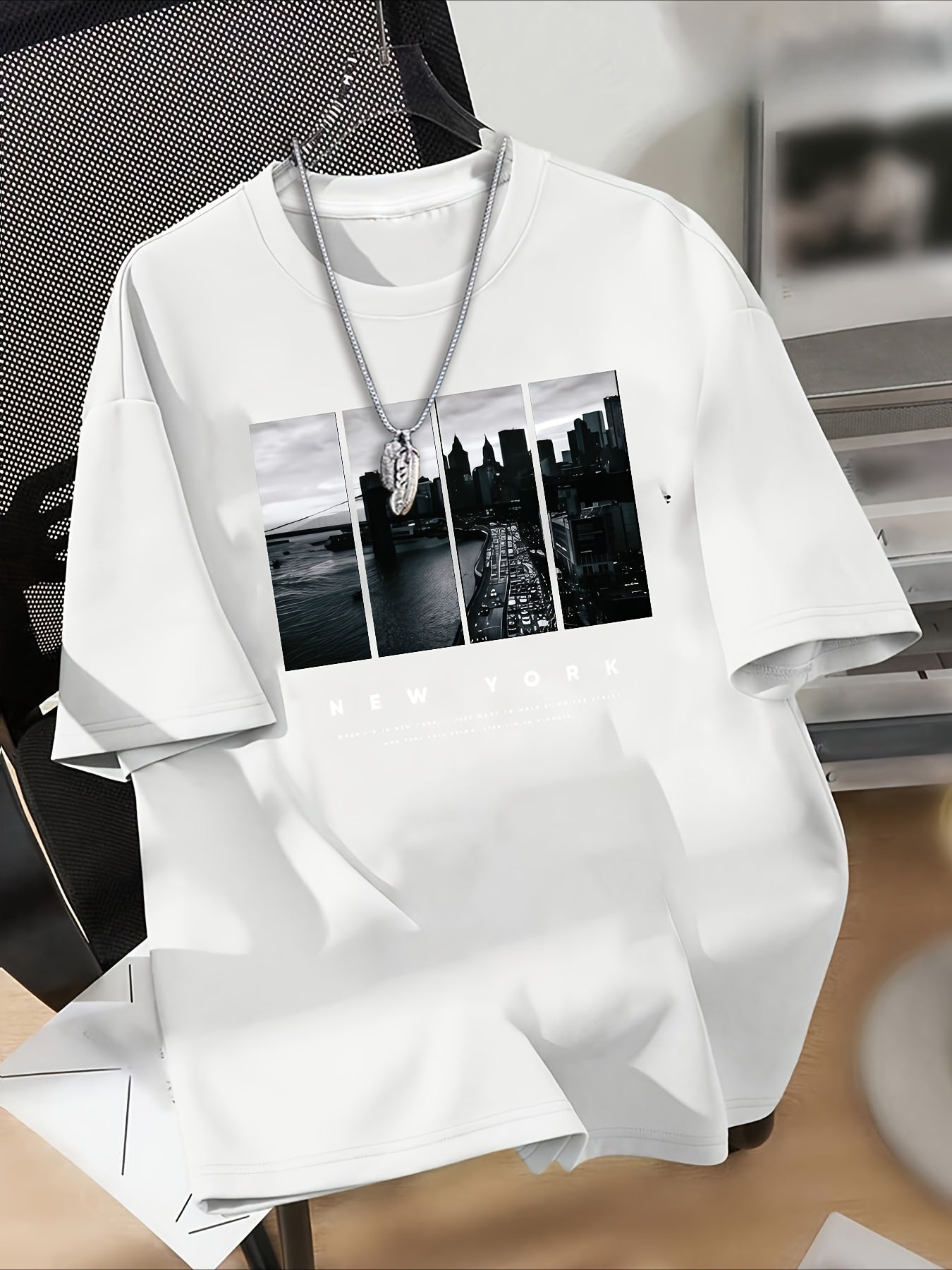 Summer Casual Short-Sleeve T-Shirt for Boys Featuring a Cityscape Design