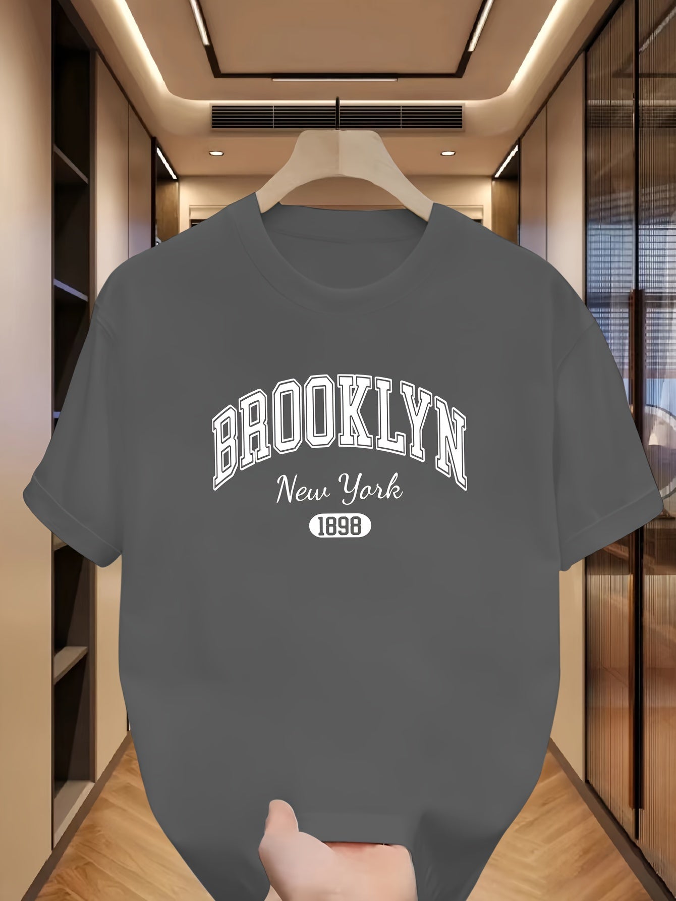 Men'S Trendy BROOKLYN Print Drop Shoulder T-Shirt