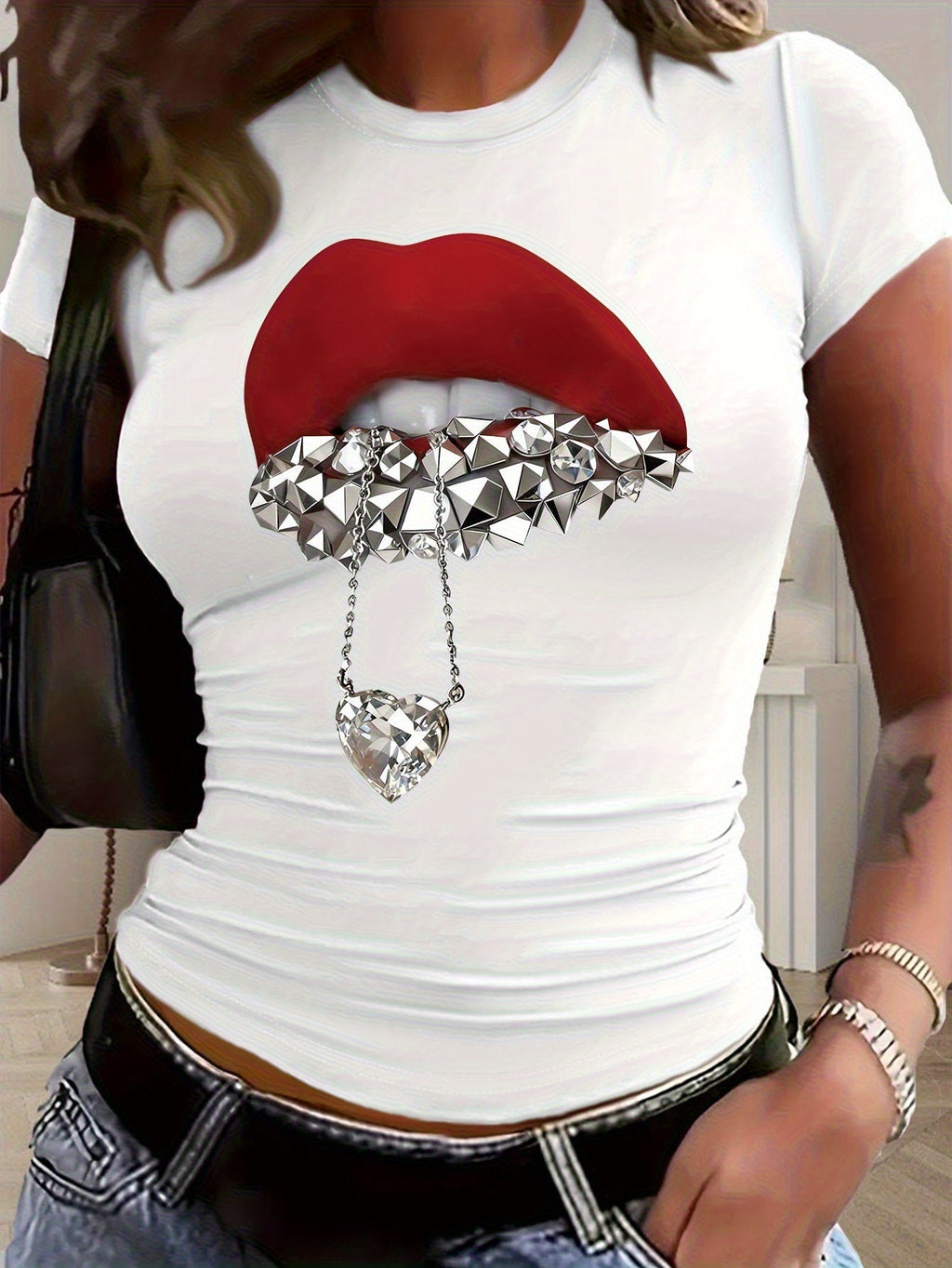 Y2K Style Spring/Summer Fashion Sexy Short Sleeve T-Shirt with Shiny Lips and Jewelry Design Print, Round Neck Top