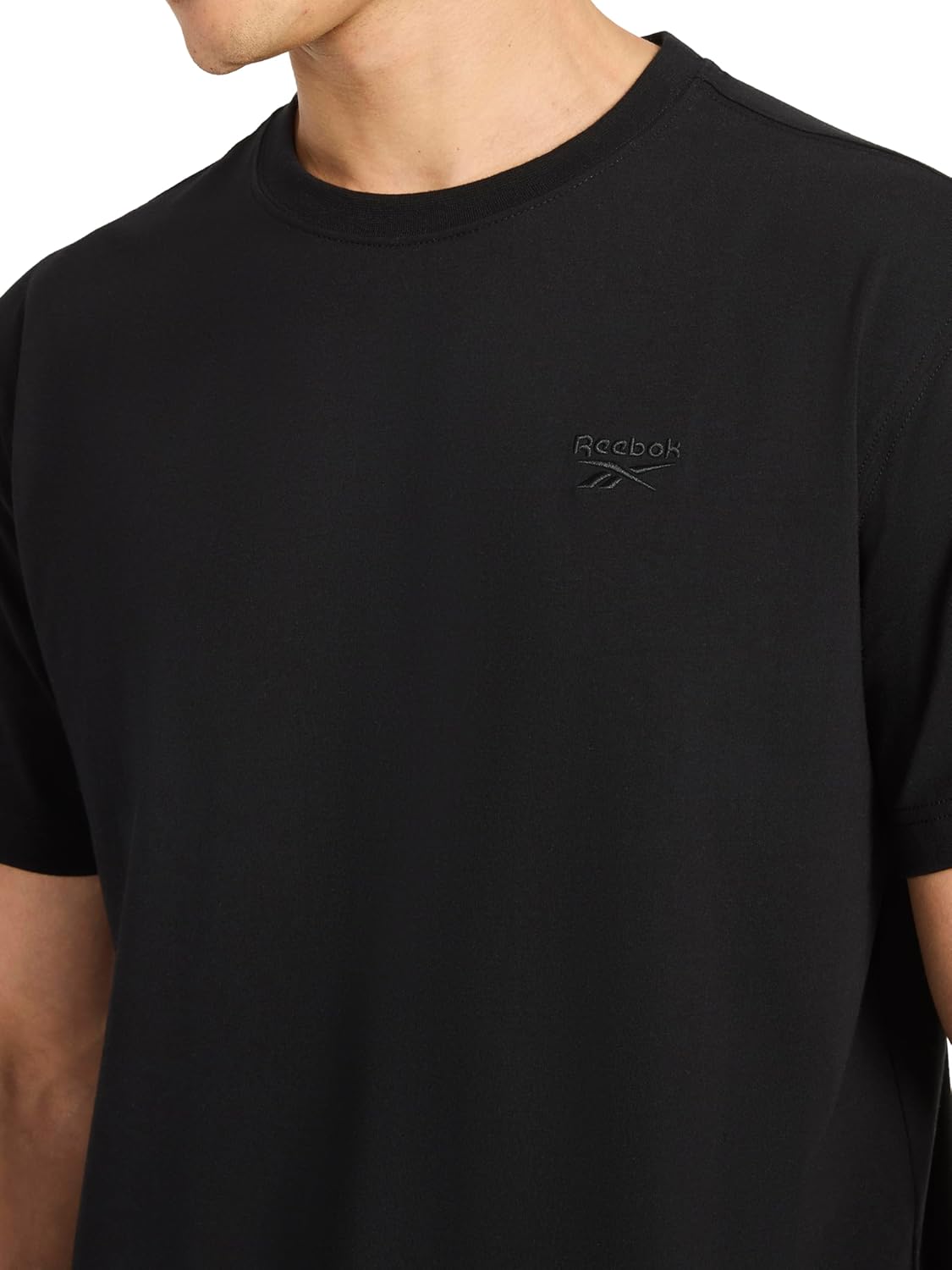 Reebok Men's Short Sleeve Crewneck Embroidered T-Shirt, Standard Fit, Lightweight Stretch Cotton Fabric