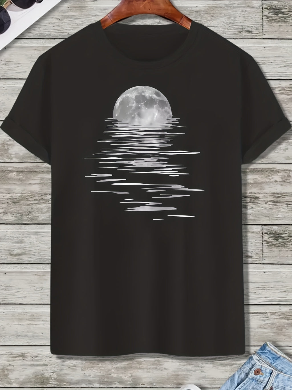 Men's Stylish Moon Creative Print T-Shirt, Crew Neck Short Sleeve, Casual Tee, Versatile Top For Spring And Summer, Trendy Streetwear Fashion