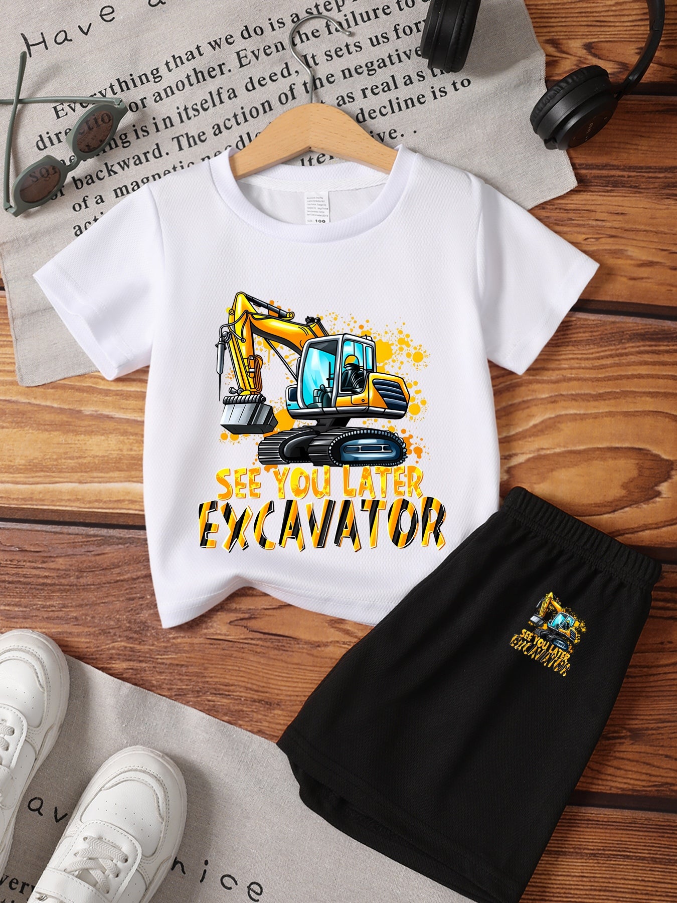 Boys' Cartoon Excavator T-Shirt and Shorts Set, Round Neck Short Sleeve Top + Shorts 2pcs Outfit, Casual Home Wear for Kids, Spring and Summer Fashion Trendy Item, Perfect for Outdoor
