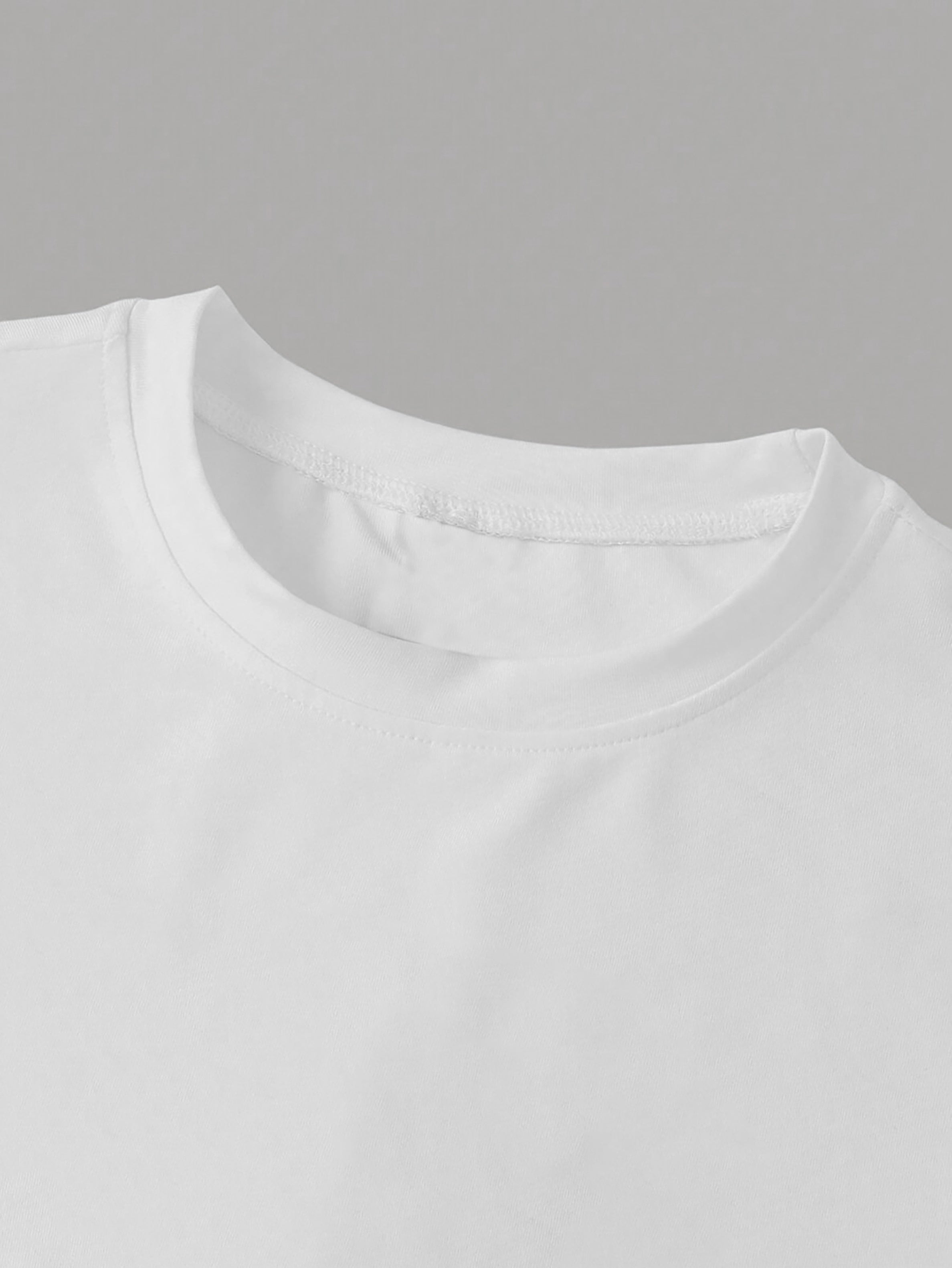 Casual Short Sleeve T-Shirt Featuring a Graphic of Pretty Lips, Diamonds, Gems, And Dollars, Perfect for Spring And Summer Women'S Fashion