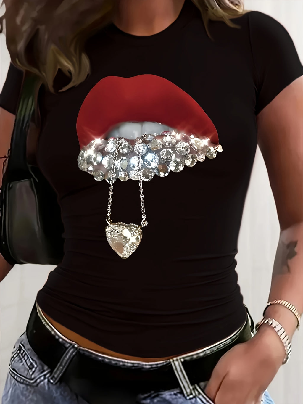 Y2K Style Spring/Summer Fashion Sexy Short Sleeve T-Shirt with Shiny Lips and Jewelry Design Print, Round Neck Top