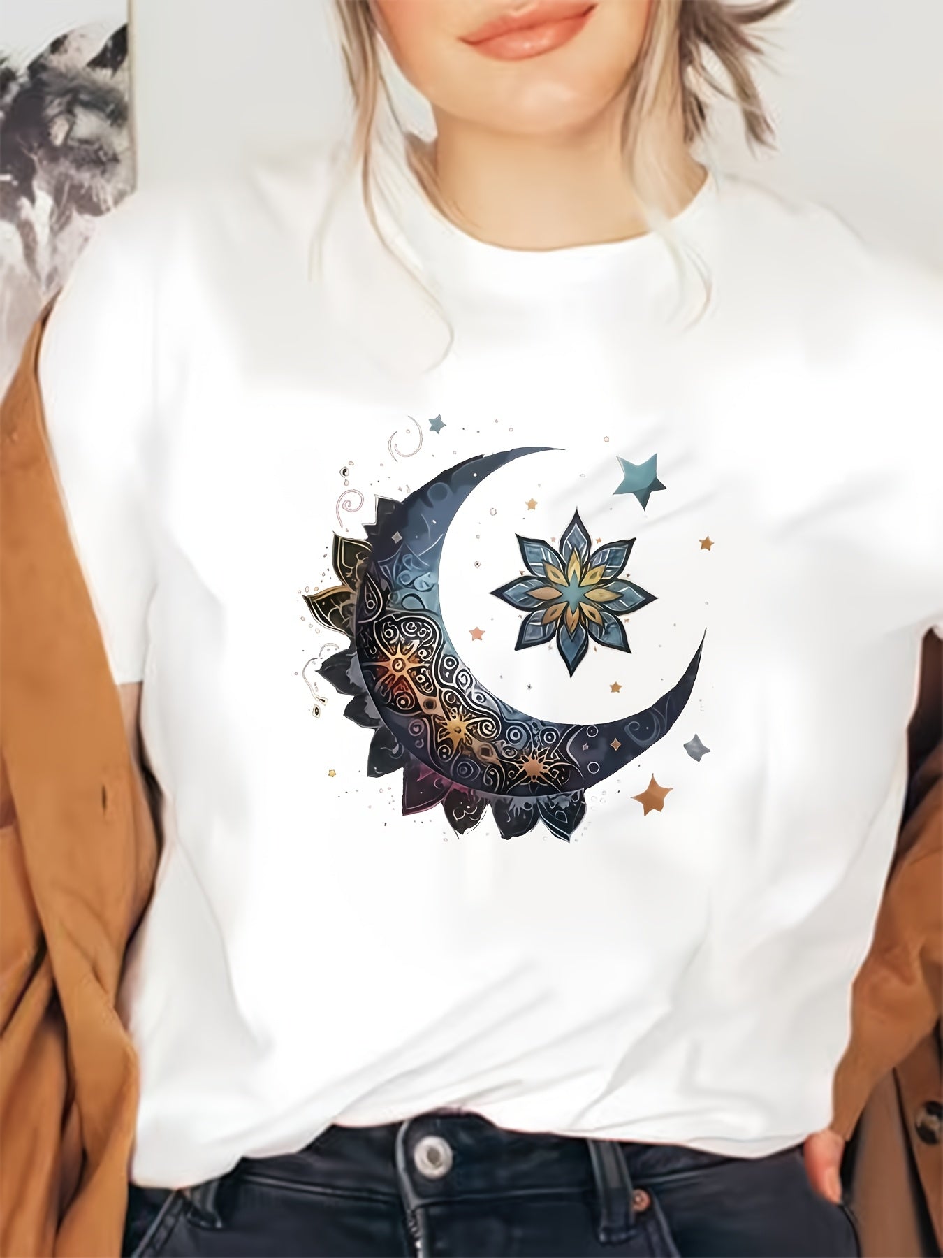 Plus Size - Plus Size - Gray Crew Neck Moon Print Short-Sleeved T-Shirt, a Must-Have for Casual Fashion, Suitable for Spring, Summer And Autumn, Slightly Loose, Comfortable And Skin-Friendly, Plus Size Women'S Casual And Elegant T-Shirt