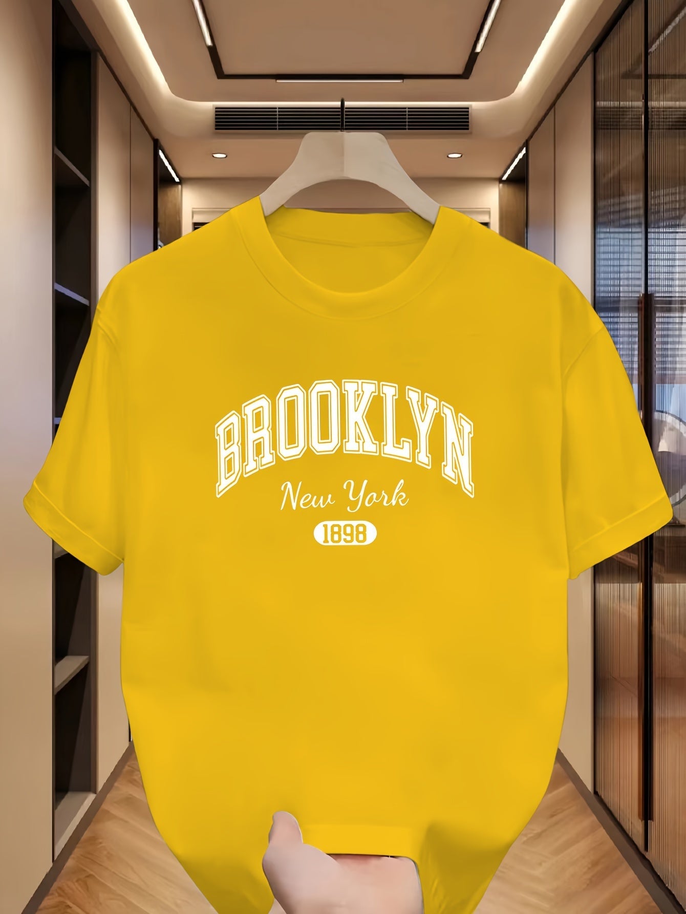 Men'S Trendy BROOKLYN Print Drop Shoulder T-Shirt