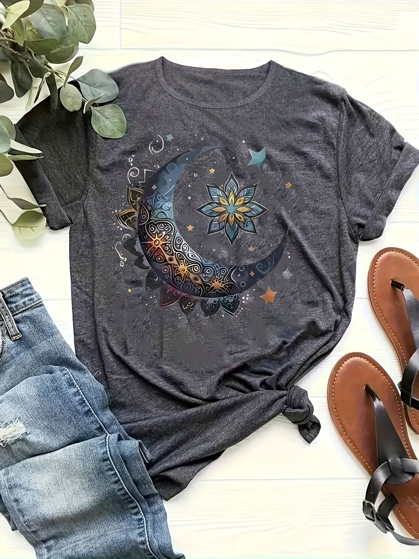 Plus Size - Plus Size - Gray Crew Neck Moon Print Short-Sleeved T-Shirt, a Must-Have for Casual Fashion, Suitable for Spring, Summer And Autumn, Slightly Loose, Comfortable And Skin-Friendly, Plus Size Women'S Casual And Elegant T-Shirt