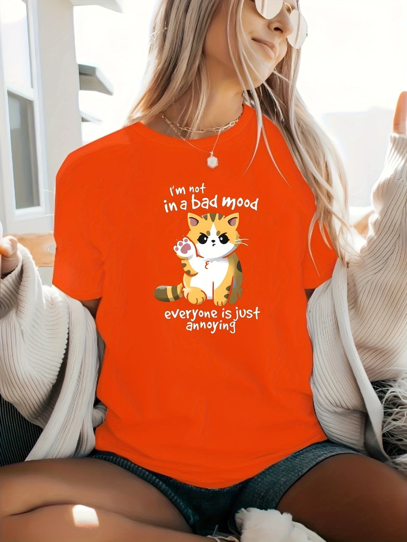 Women's Plus Size Casual Cat Print T-Shirt - "I'm Not in a Bad Mood" Humorous Graphic Tee with Slight Stretch, Short Sleeve Round Neck Summer Top, Machine Washable Black Shirt for Women, Cat Tshirt, Everyday Comfort Wear, Playful Design