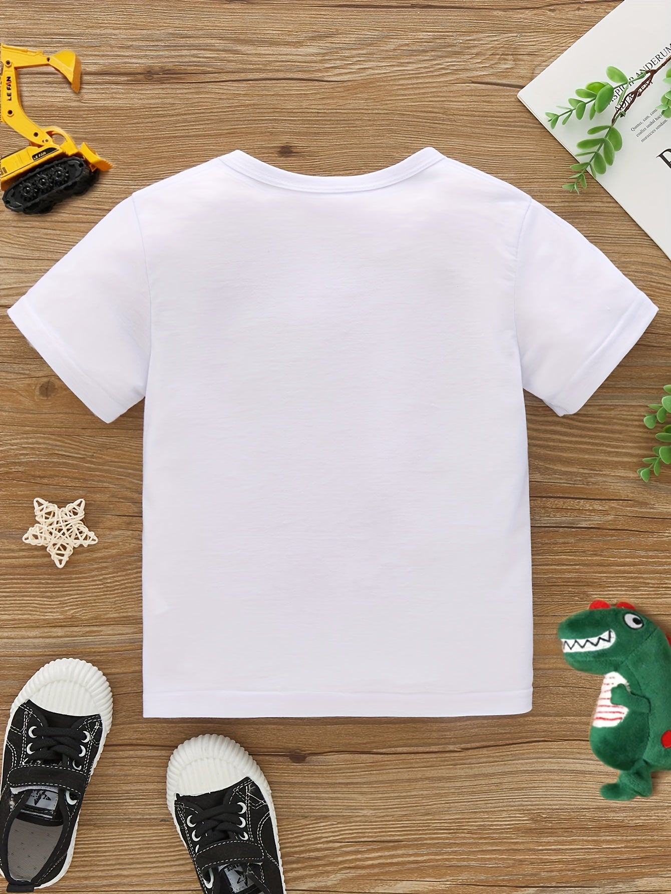 Boy's Casual Round Neck T-Shirt with "DADDY + ME" Fist Print