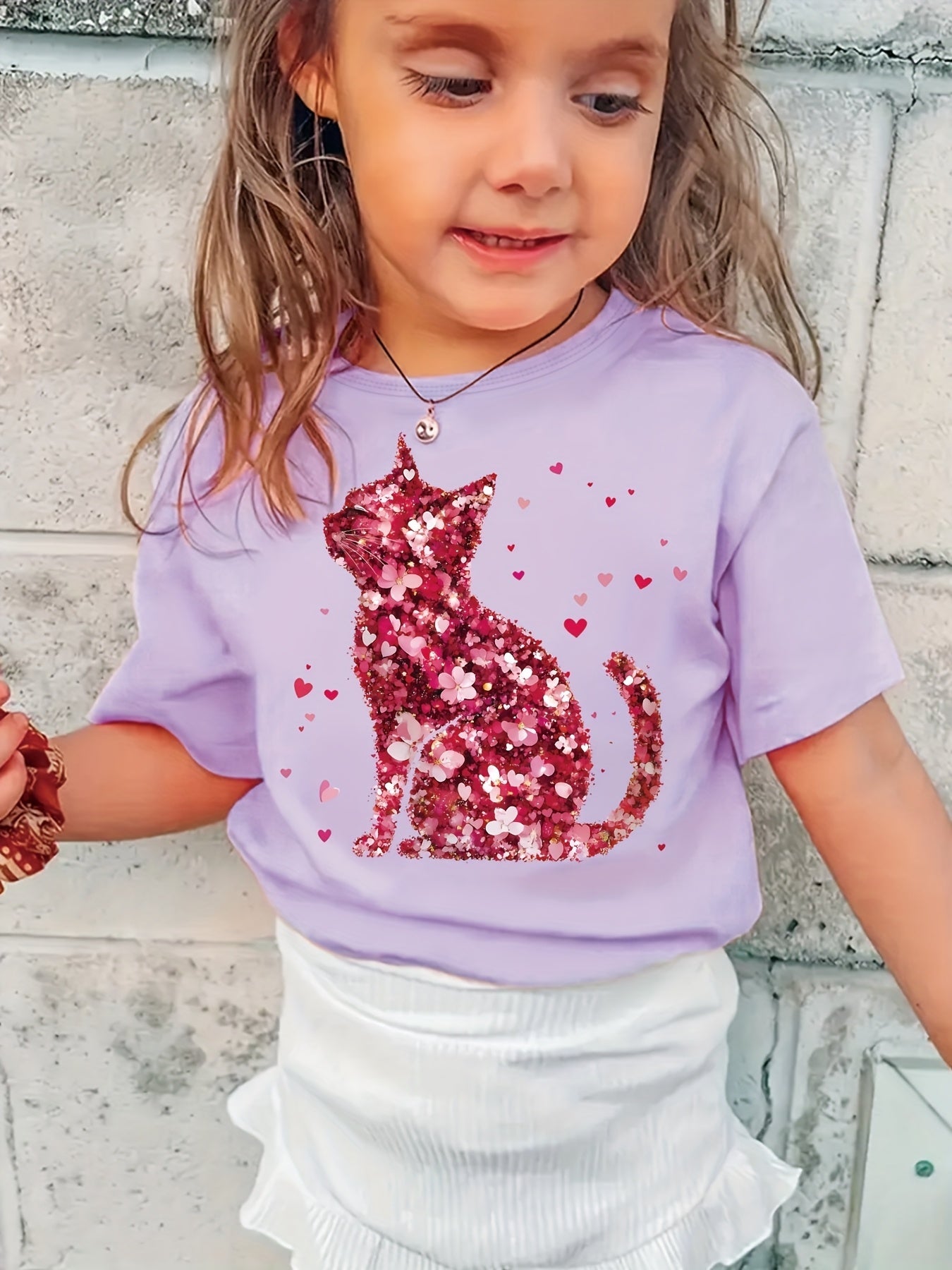 Cute girls' T-shirts, including a cat print T-shirt with faux sequin design, a romantic red floral print T-shirt, a round neck short-sleeved casual top, the perfect choice for summer outings.