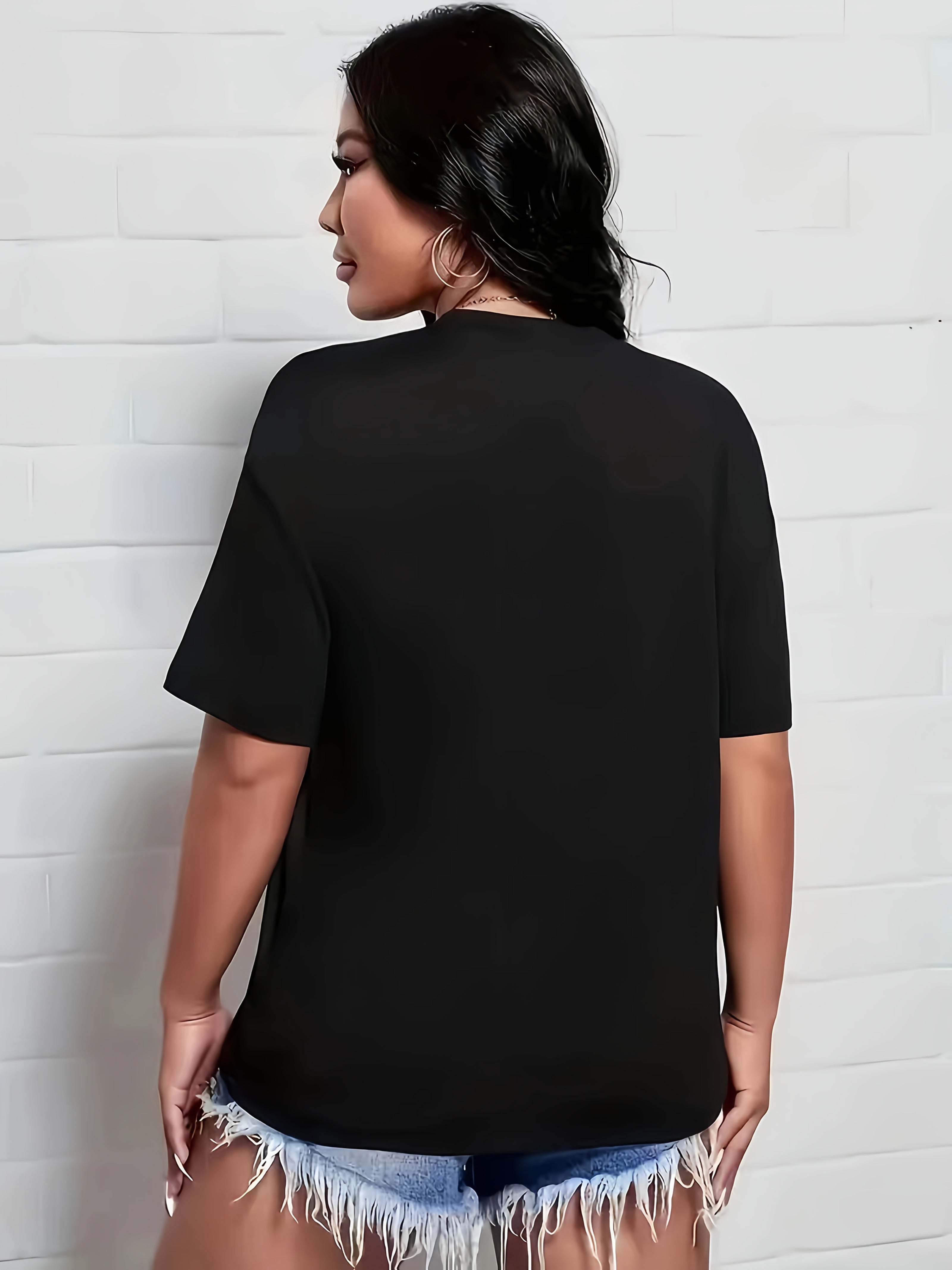 Plus Size, Pink Butterfly Print Plus Size Women's T-Shirt